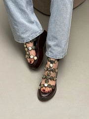 Flatform Romana Medalhas Preta