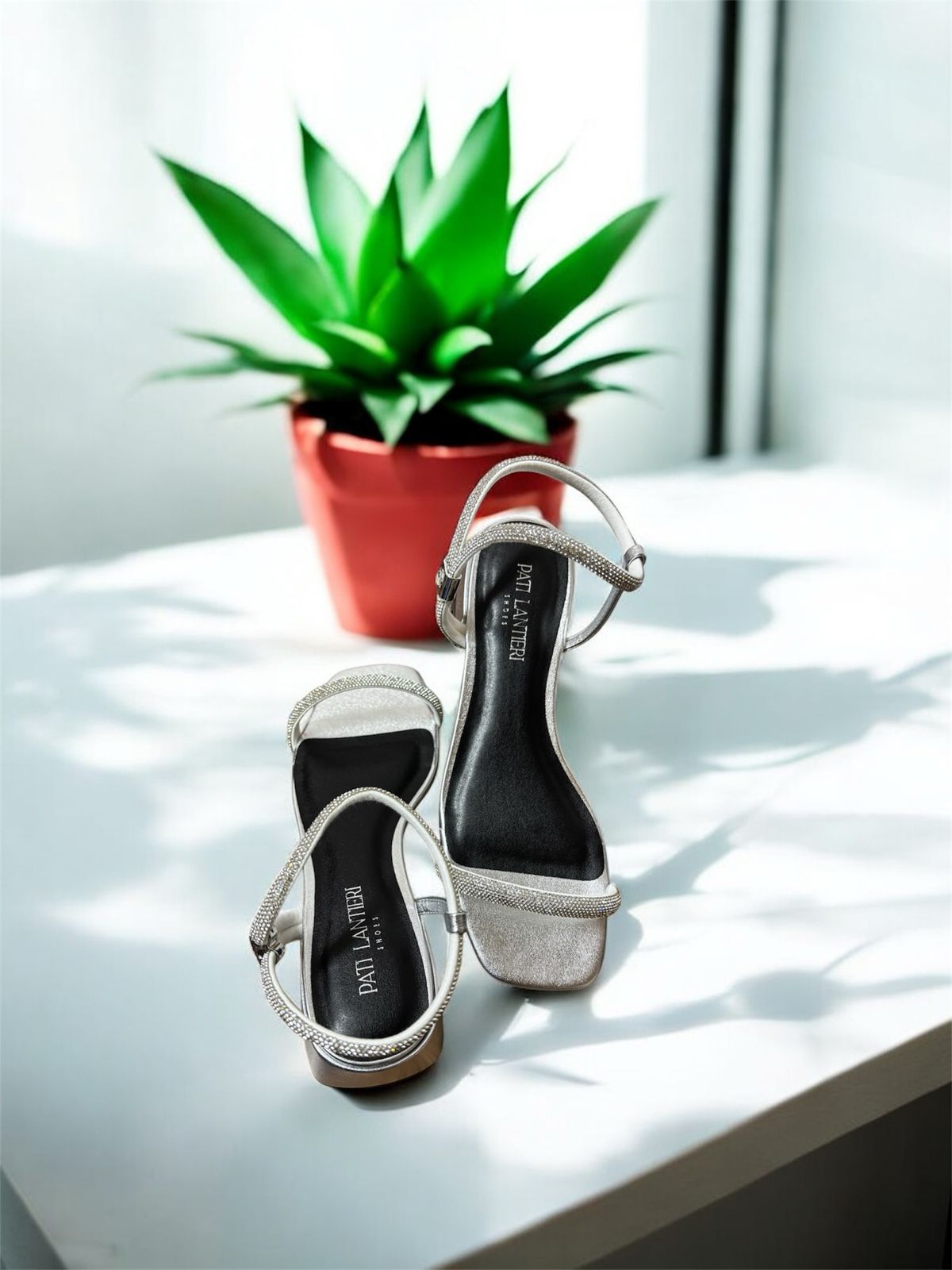 PATI LANTIERI SANDÁLIA RASTEIRA