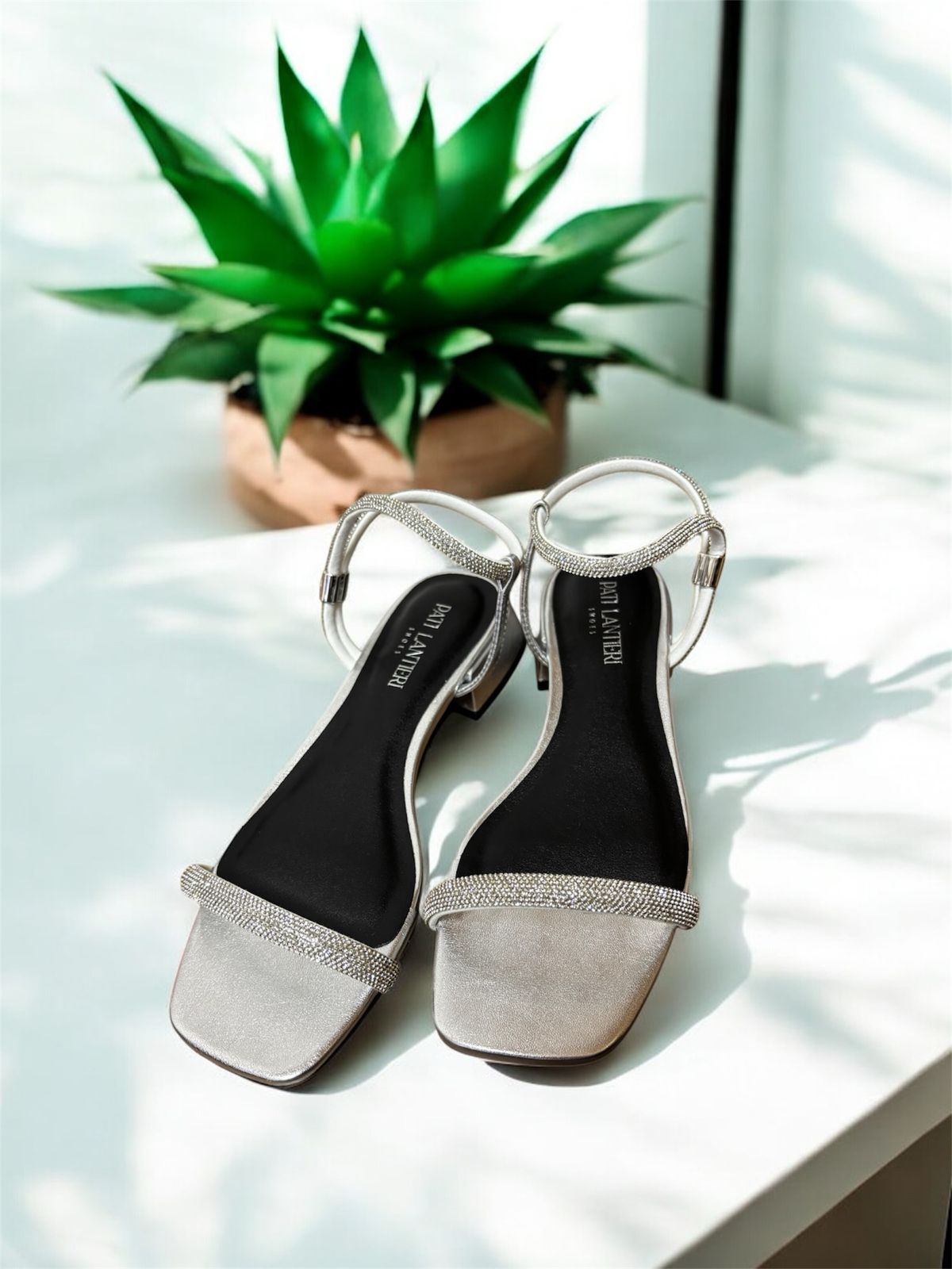 PATI LANTIERI SANDÁLIA RASTEIRA