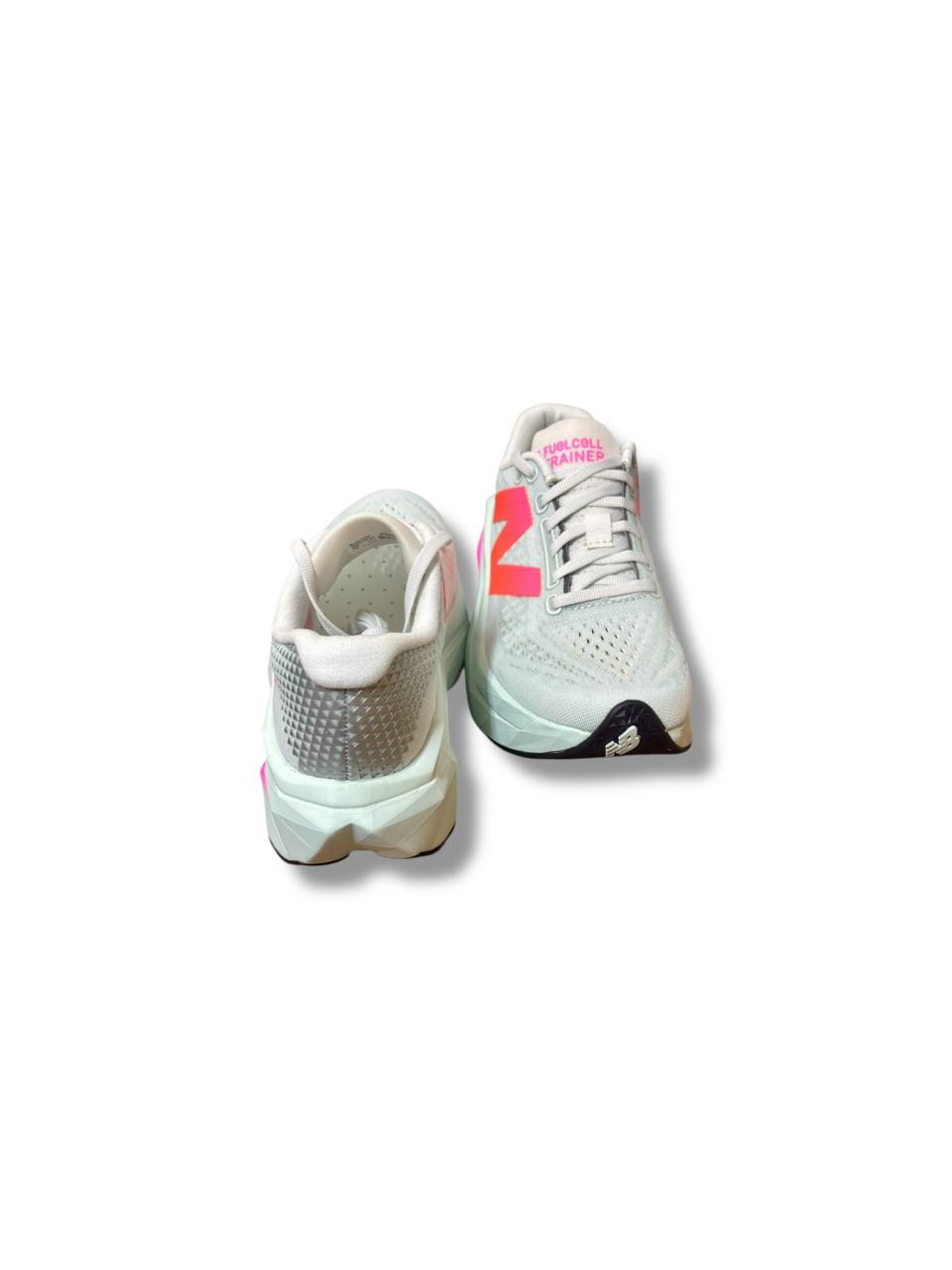 NEW BALANCE TENIS TRAINER V3