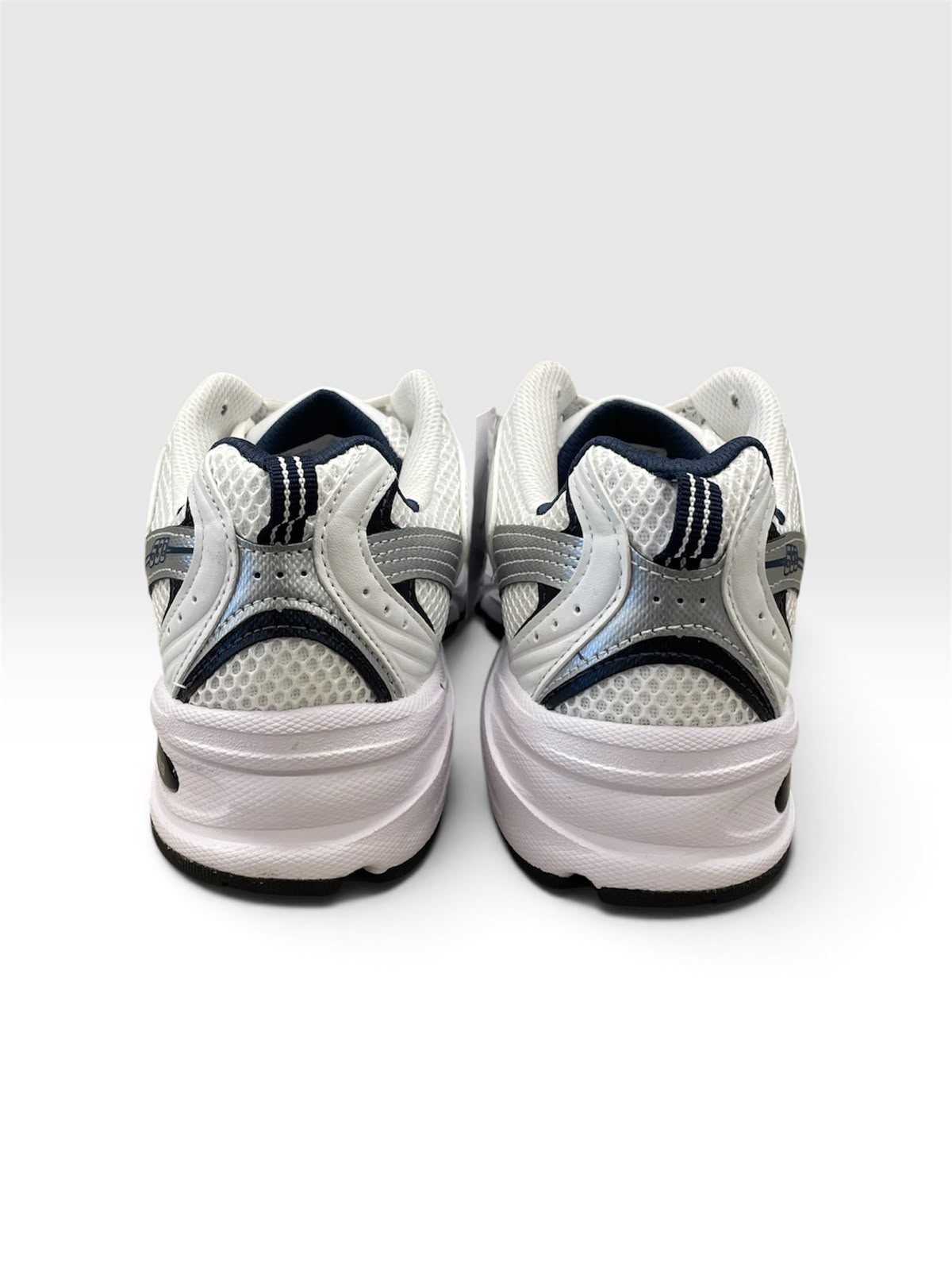 NEW BALANCE TENIS 530