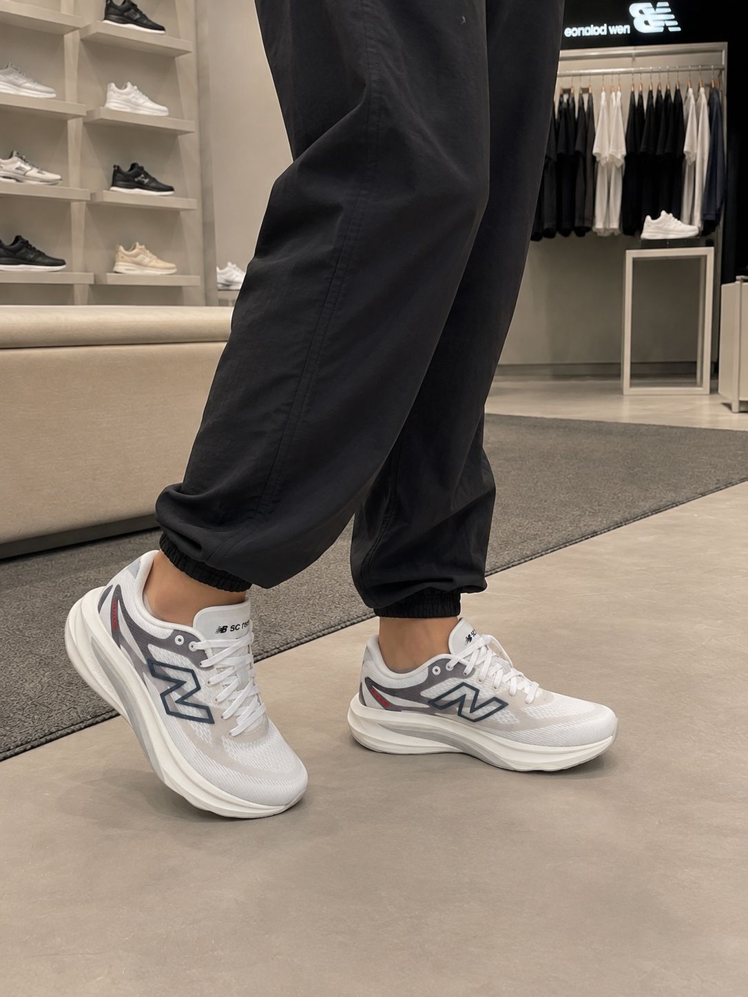 NEW BALANCE SUPERCOMP/SC REBEL